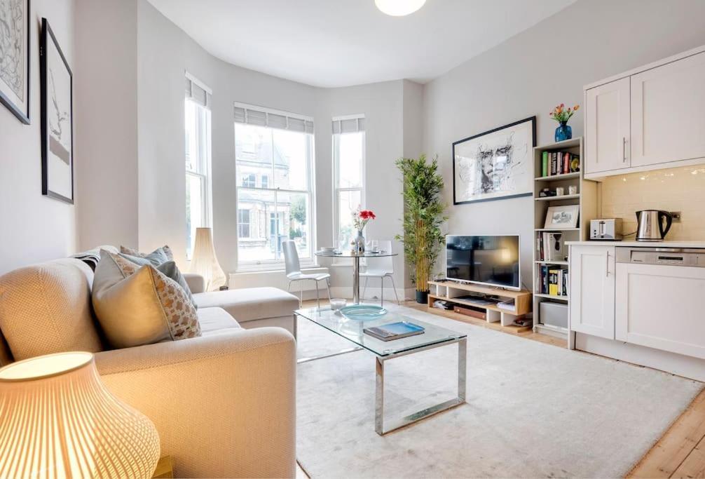 Contemporary Clapham Living Apartment ลอนดอน ภายนอก รูปภาพ